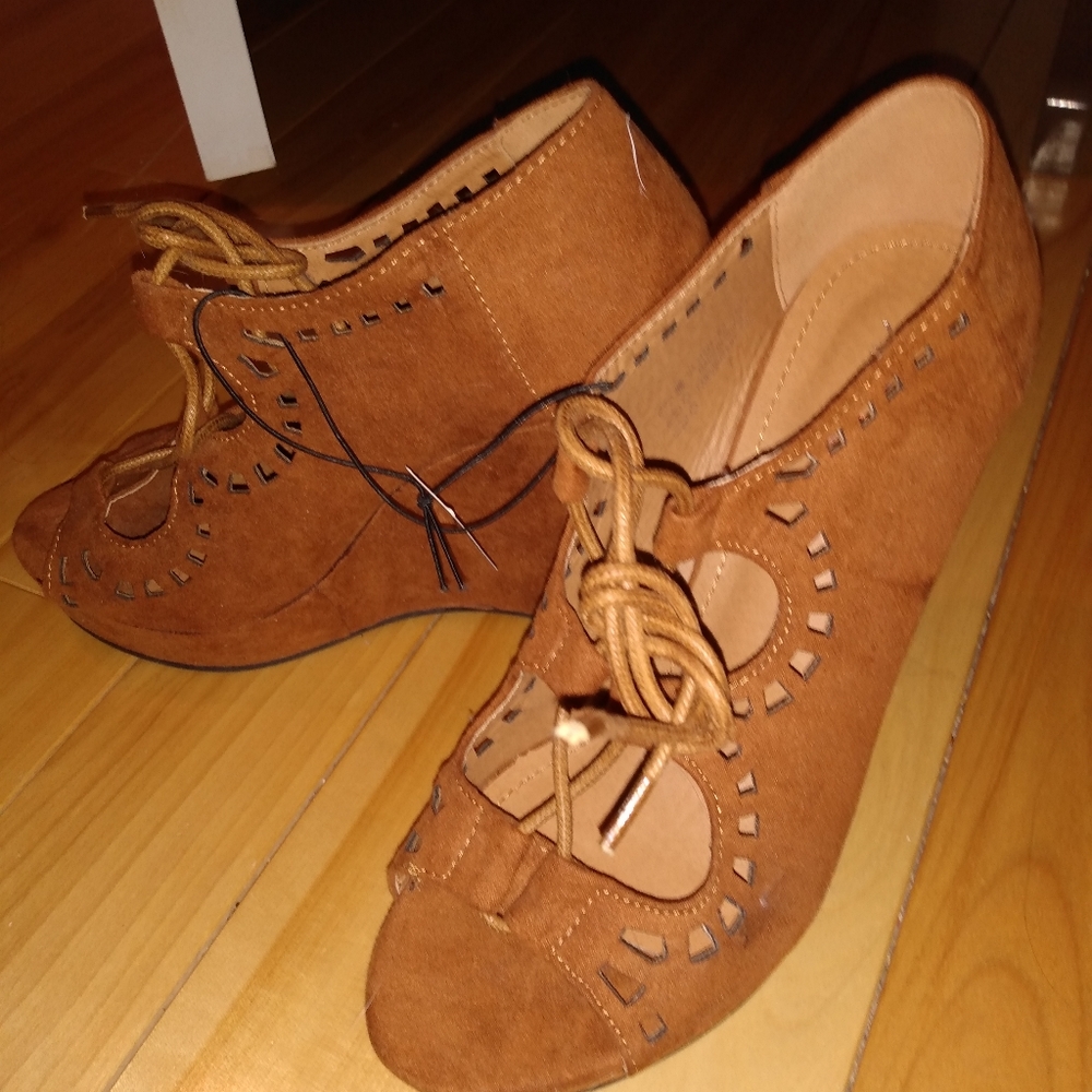 High heels sandals